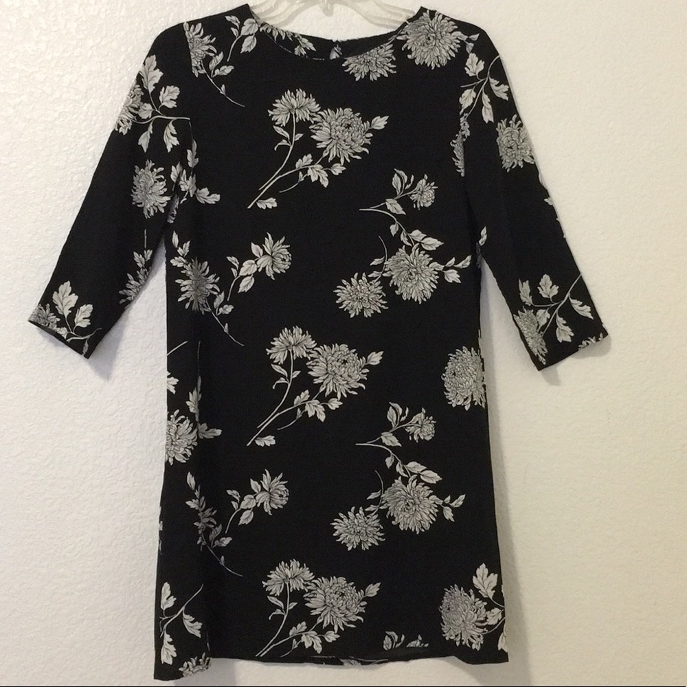 Flower dress size small